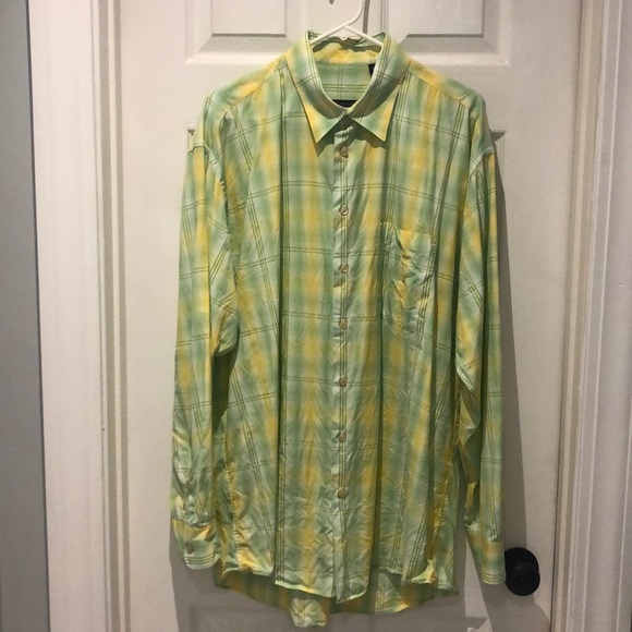 Burberry Other - Burberry button down yellow and green SZ Xlarge